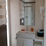 לינה וארוחת בוקר Gardacharme דסנזאנו דל גארדה