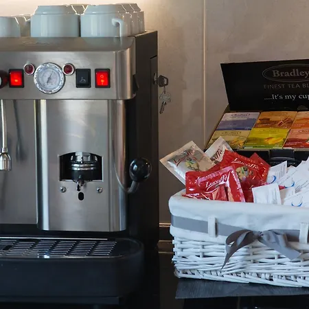 Gardacharme ベッド・アンド・ブレックファスト デセンツァーノ・デル・ガルダ