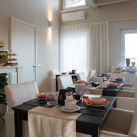 Bed and breakfast Gardacharme Desenzano del Garda